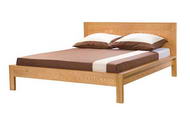 деревянная кровать двуспальная