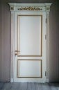 Двери из массива покраска по RAL + золотая патина
